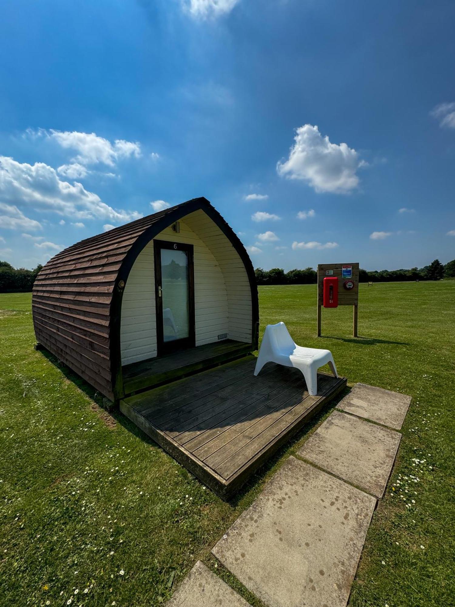 Rodway Hill Golf & Eco Pod Hotel Γκλόστερ Εξωτερικό φωτογραφία